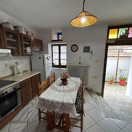 Little Graceland Villa *