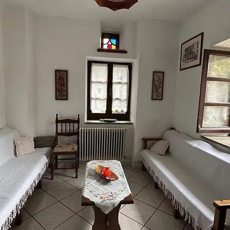 Little Graceland Áfiszosz