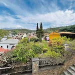 Little Graceland Vilă